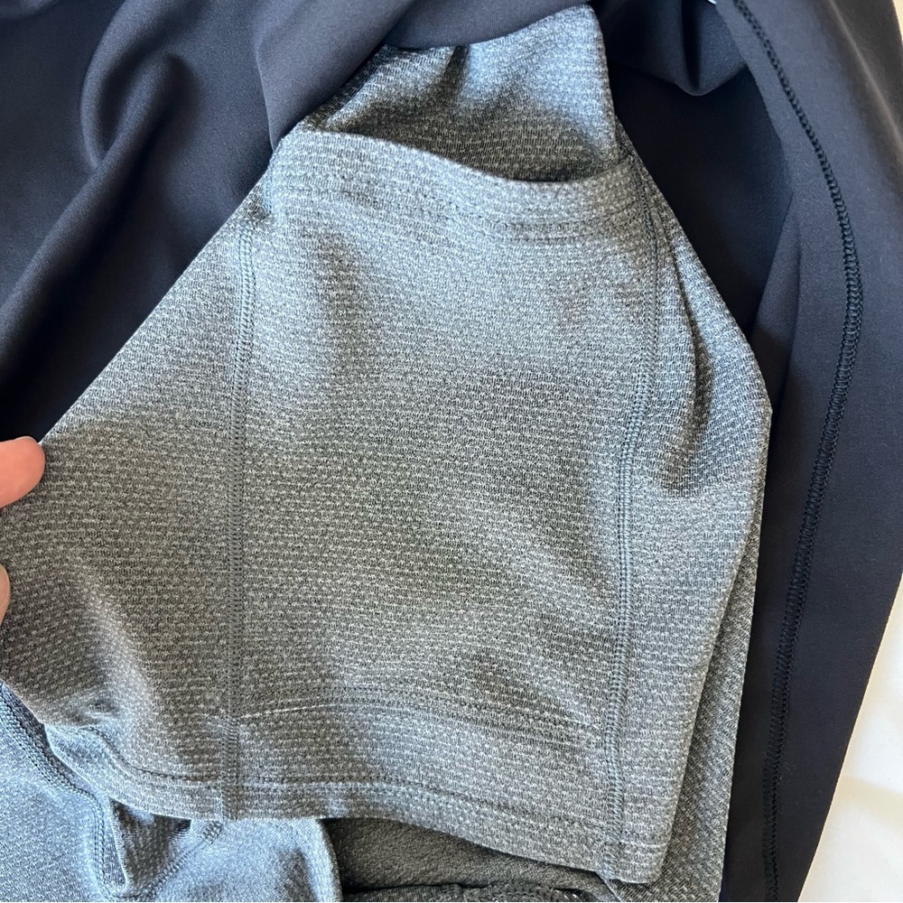 Vuori Black Athletic Skort - Picture 11 of 12